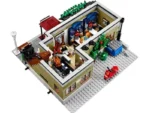 LEGO Creator Expert 10243 Parisian Restaurant Modular Set - Image 3